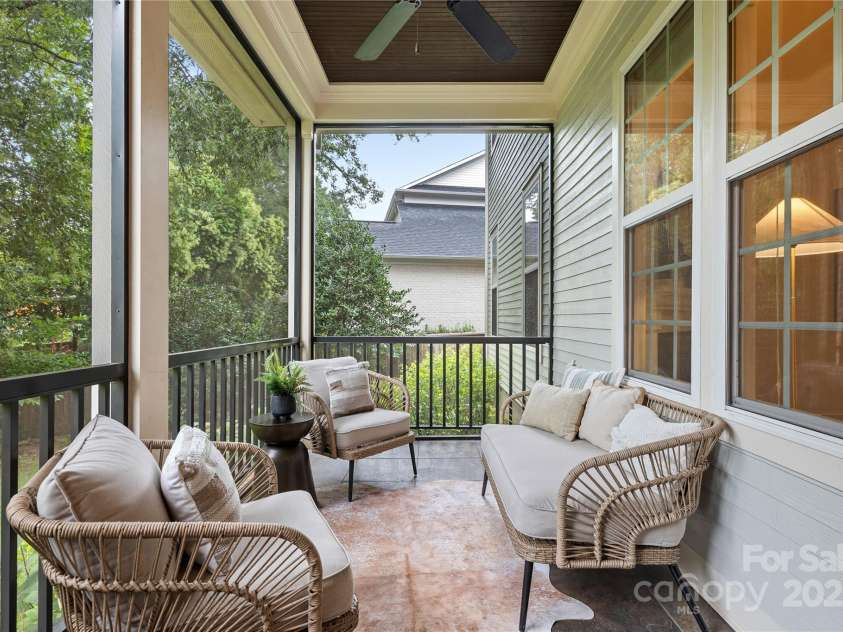 1025 N Sharon Amity Road, Charlotte, NC 28211.  MLS# CAR4289205, YatesRealty ID 34998. 