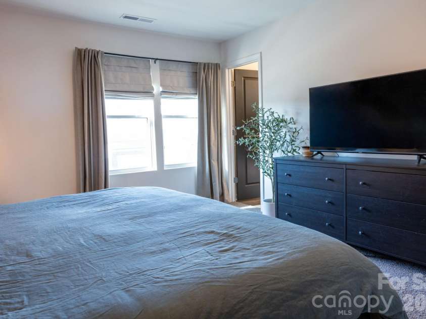 556 Willamette Drive, Salisbury, NC 28146.  MLS# CAR4399196, YatesRealty ID 34999. Primary bedroom
