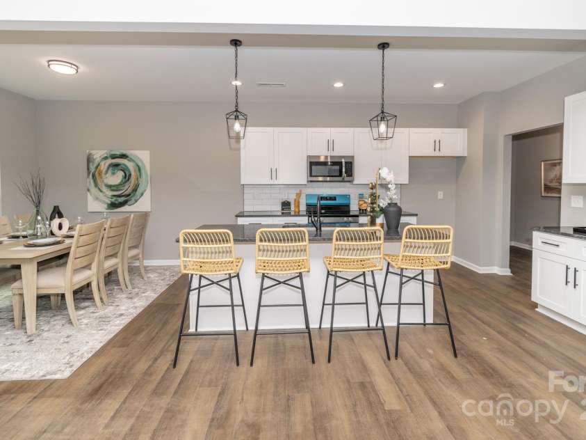 117 Chavis Lane, Lincolnton, NC 28092.  MLS# CAR4211128, YatesRealty ID 350. 