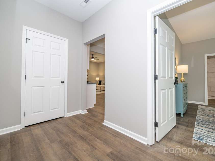 117 Chavis Lane, Lincolnton, NC 28092.  MLS# CAR4211128, YatesRealty ID 350. 