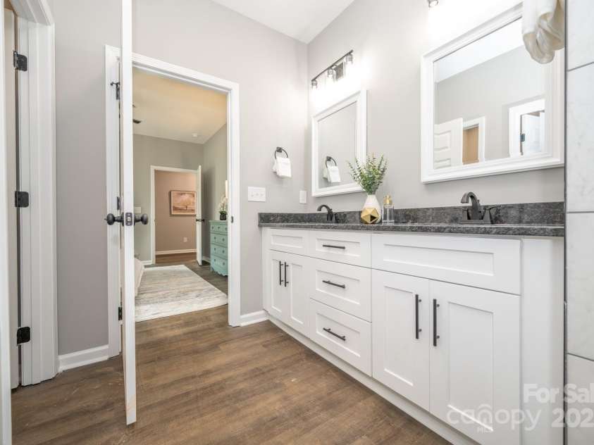 117 Chavis Lane, Lincolnton, NC 28092.  MLS# CAR4211128, YatesRealty ID 350. 