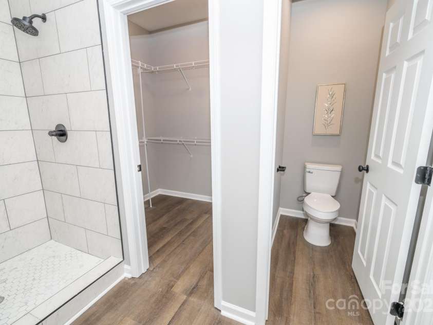 117 Chavis Lane, Lincolnton, NC 28092.  MLS# CAR4211128, YatesRealty ID 350. 