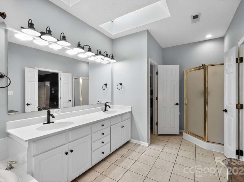 208 Stone Ridge Drive, Salisbury, NC 28146.  MLS# CAR4259618, YatesRealty ID 3500. 