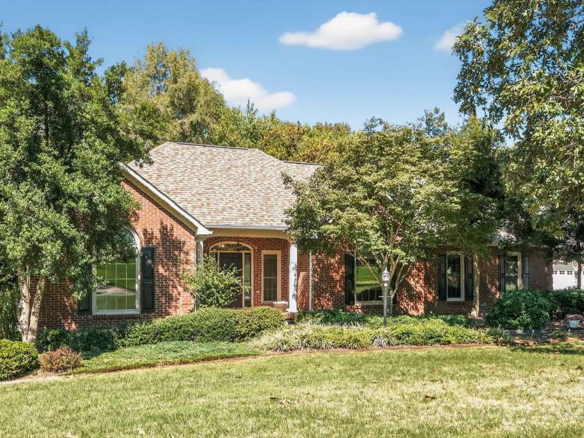 208 Stone Ridge Drive, Salisbury, NC 28146.  MLS# CAR4259618, YatesRealty ID 3500. 