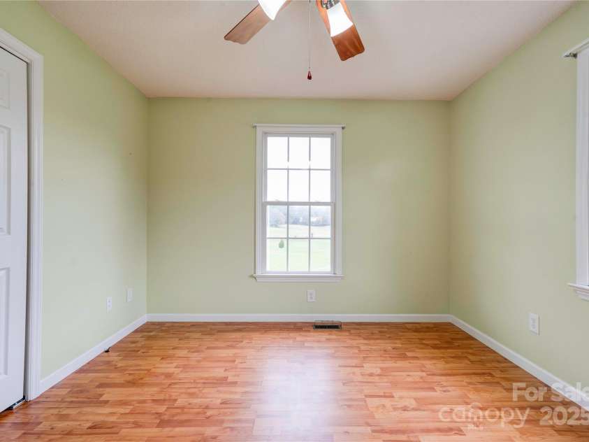 325 Gwen Lane, Shelby, NC 28152.  MLS# CAR4317431, YatesRealty ID 3500. 