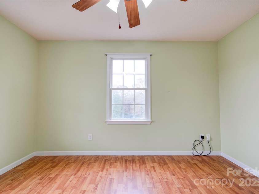 325 Gwen Lane, Shelby, NC 28152.  MLS# CAR4317431, YatesRealty ID 3500. 