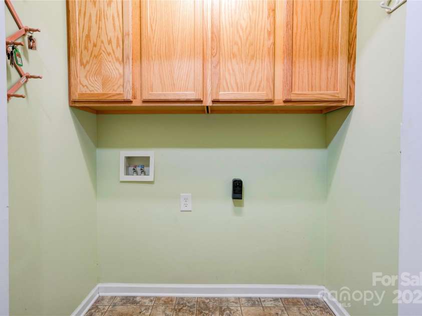 325 Gwen Lane, Shelby, NC 28152.  MLS# CAR4317431, YatesRealty ID 3500. 