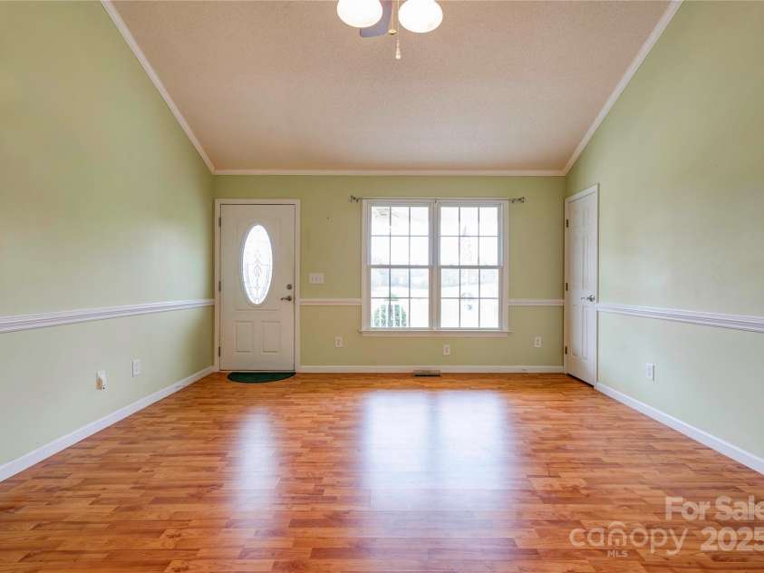 325 Gwen Lane, Shelby, NC 28152.  MLS# CAR4317431, YatesRealty ID 3500. 
