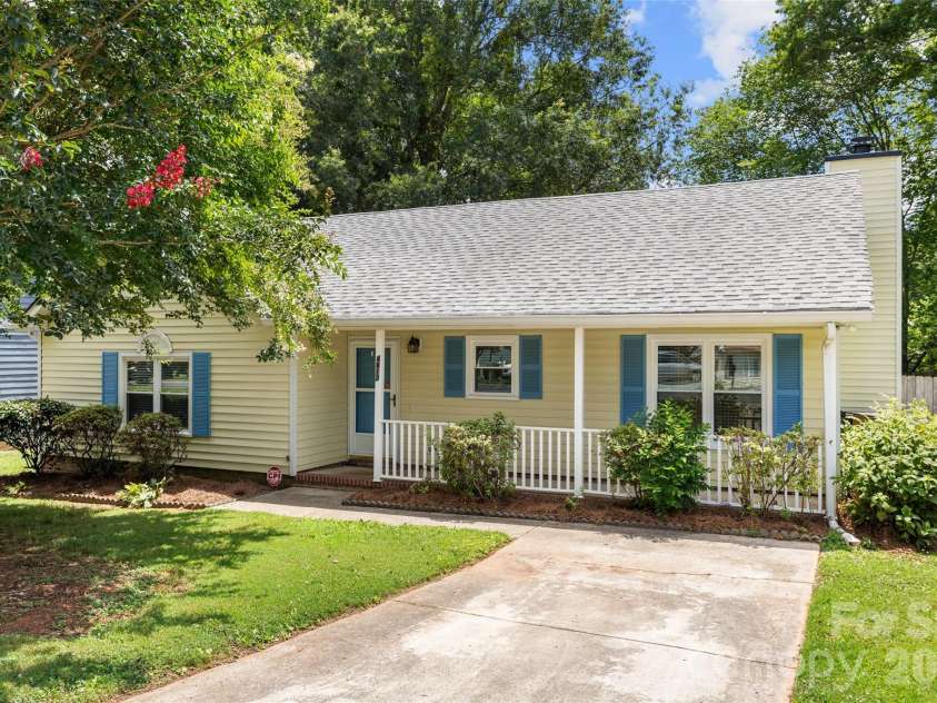 4813 Von Court, Monroe, NC 28110.  MLS# CAR4398470, YatesRealty ID 35000. 