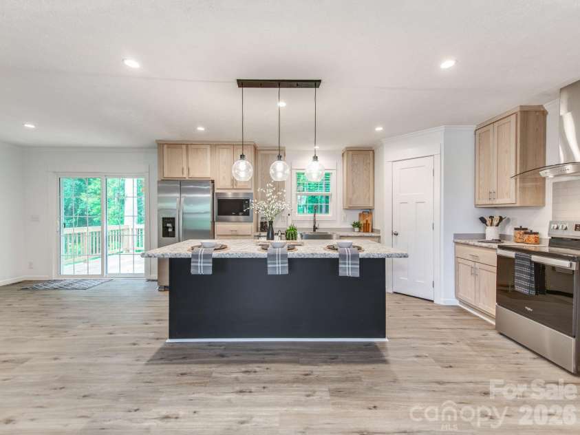 7822 Stillwater Drive, Sherrills Ford, NC 28673.  MLS# CAR4413305, YatesRealty ID 35001. 