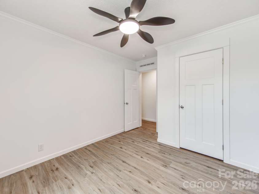 7822 Stillwater Drive, Sherrills Ford, NC 28673.  MLS# CAR4413305, YatesRealty ID 35001. 