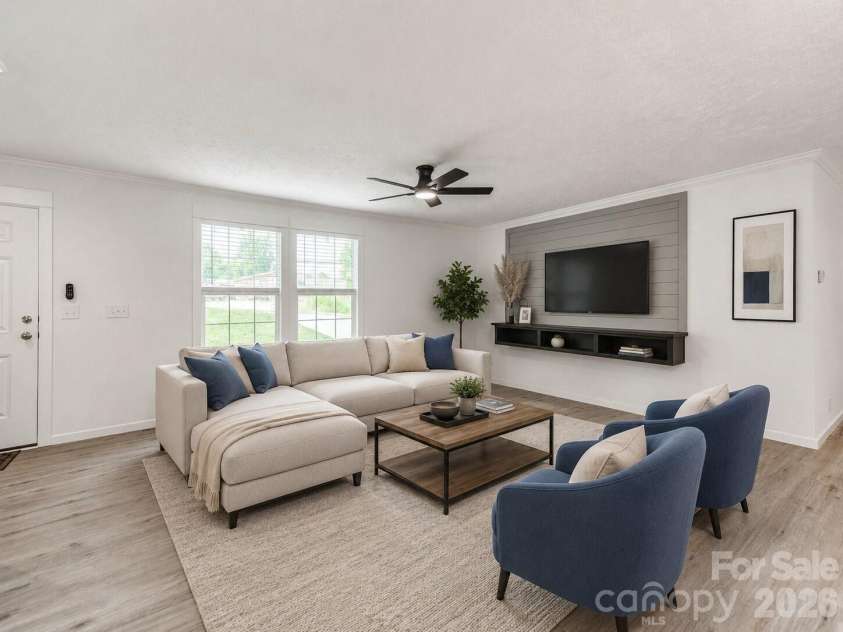 7822 Stillwater Drive, Sherrills Ford, NC 28673.  MLS# CAR4413305, YatesRealty ID 35001. Virtually Staged