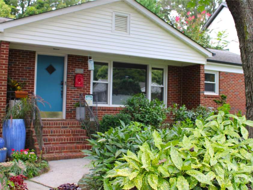 1623 Longfellow Street, Charlotte, NC 28205.  MLS# CAR4294490, YatesRealty ID 35002. 