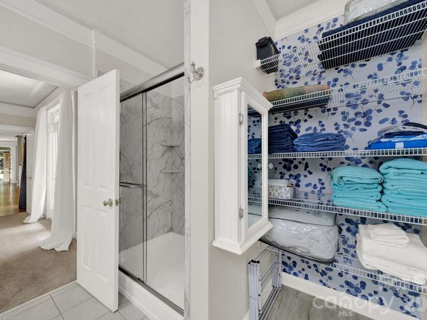 4214 Settler Heights Drive, Fort Mill, SC 29708.  MLS# CAR4375542, YatesRealty ID 35002. Primary Bathroom