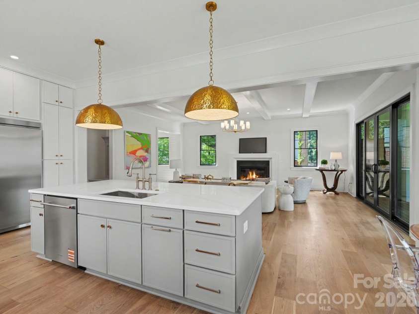 5963 Gate Post Road, Charlotte, NC 28211.  MLS# CAR4390740, YatesRealty ID 35004. 