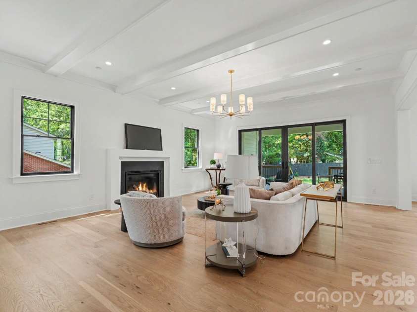5963 Gate Post Road, Charlotte, NC 28211.  MLS# CAR4390740, YatesRealty ID 35004. 