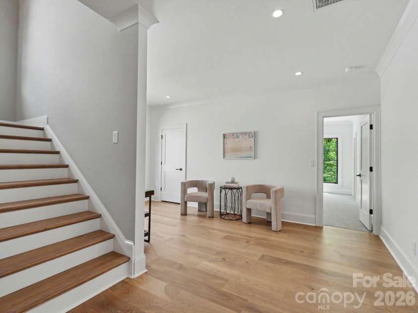 5963 Gate Post Road, Charlotte, NC 28211.  MLS# CAR4390740, YatesRealty ID 35004. 