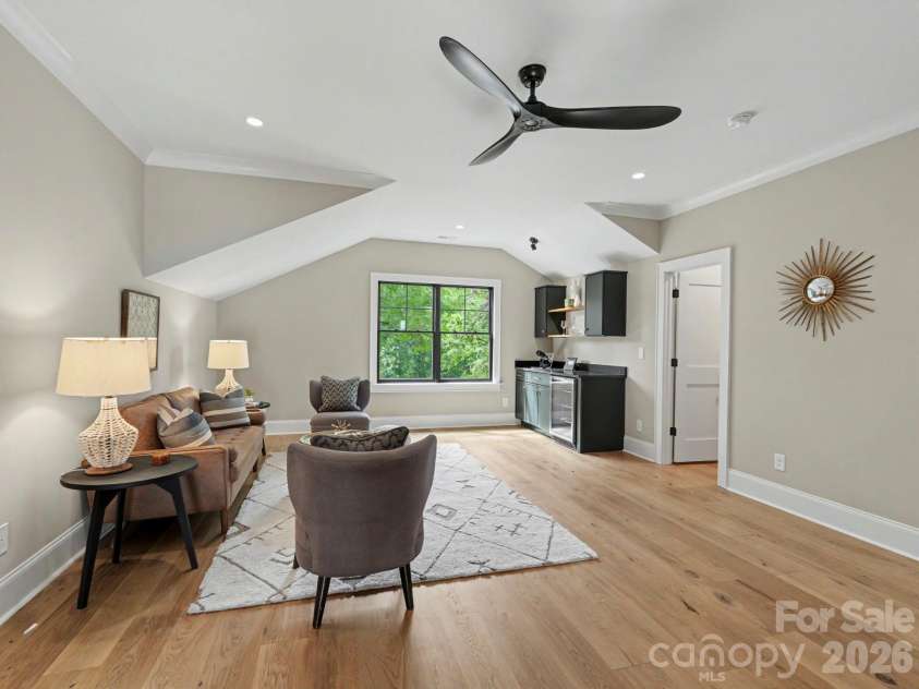 5963 Gate Post Road, Charlotte, NC 28211.  MLS# CAR4390740, YatesRealty ID 35004. 