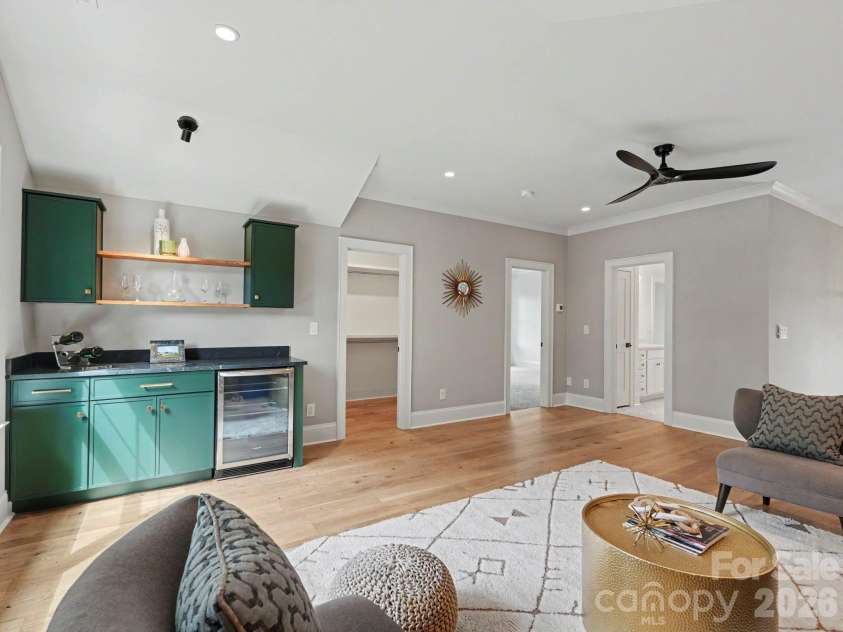 5963 Gate Post Road, Charlotte, NC 28211.  MLS# CAR4390740, YatesRealty ID 35004. 