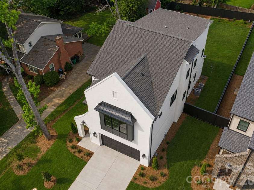 5963 Gate Post Road, Charlotte, NC 28211.  MLS# CAR4390740, YatesRealty ID 35004. 