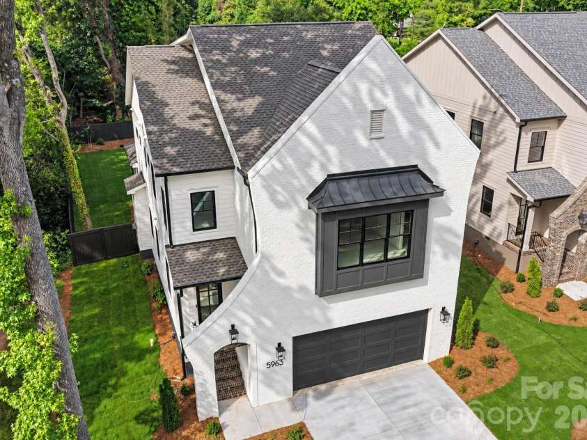 5963 Gate Post Road, Charlotte, NC 28211.  MLS# CAR4390740, YatesRealty ID 35004. 