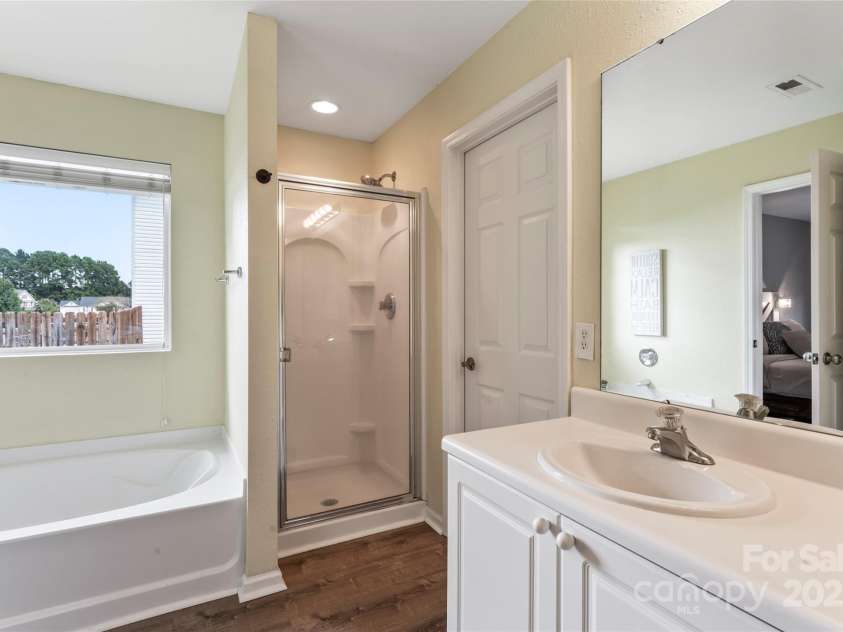 570 Montgomery Drive, Rock Hill, SC 29732.  MLS# CAR4295047, YatesRealty ID 35005. 