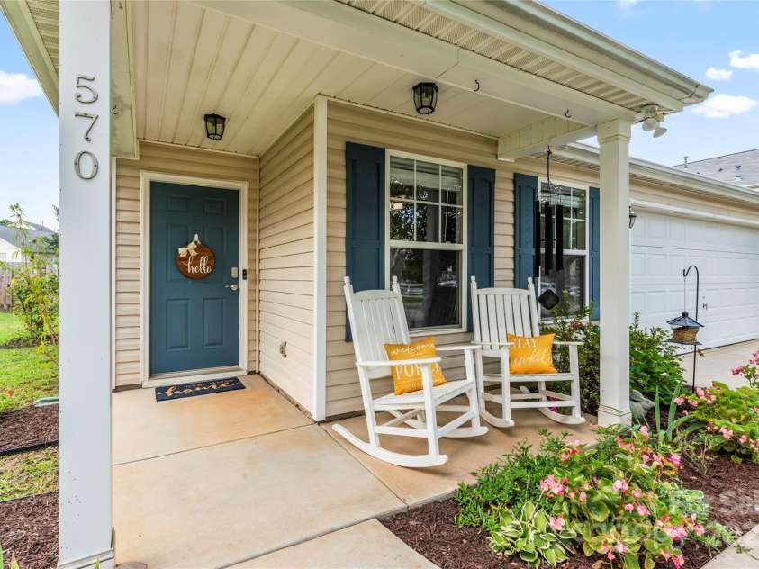 570 Montgomery Drive, Rock Hill, SC 29732.  MLS# CAR4295047, YatesRealty ID 35005. 