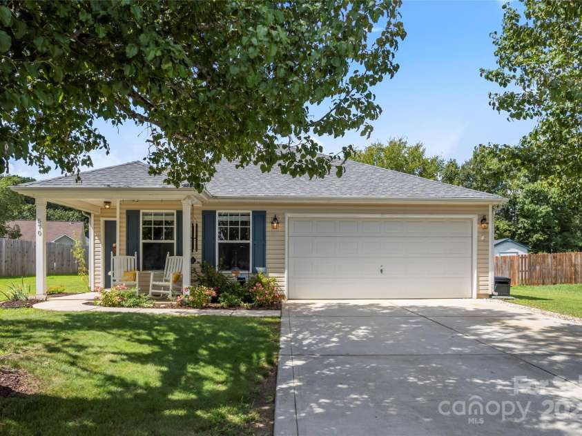 570 Montgomery Drive, Rock Hill, SC 29732.  MLS# CAR4295047, YatesRealty ID 35005. 