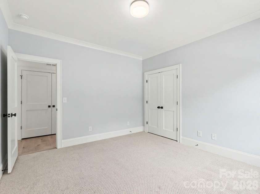 5971 Gate Post Road, Charlotte, NC 28211.  MLS# CAR4395302, YatesRealty ID 35005. 