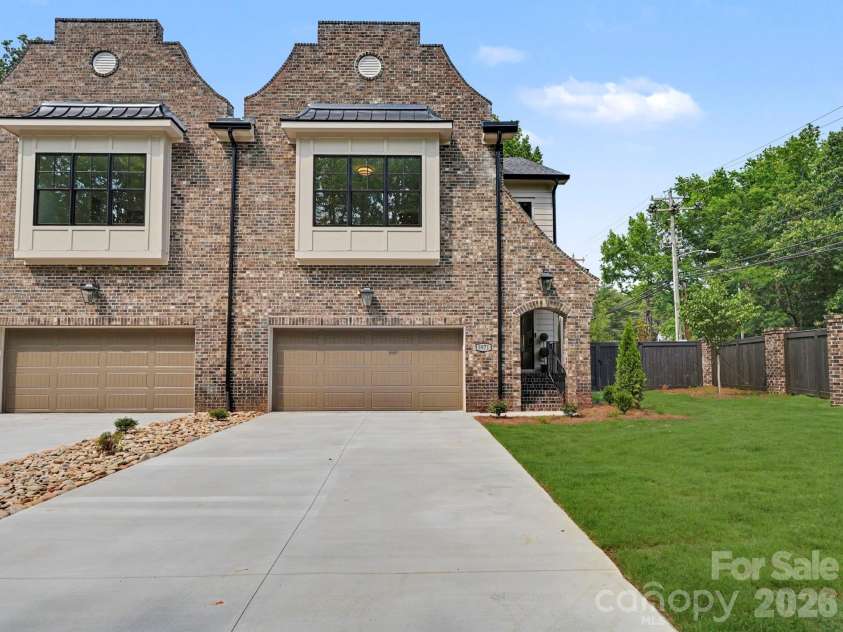 5971 Gate Post Road, Charlotte, NC 28211.  MLS# CAR4395302, YatesRealty ID 35005. 