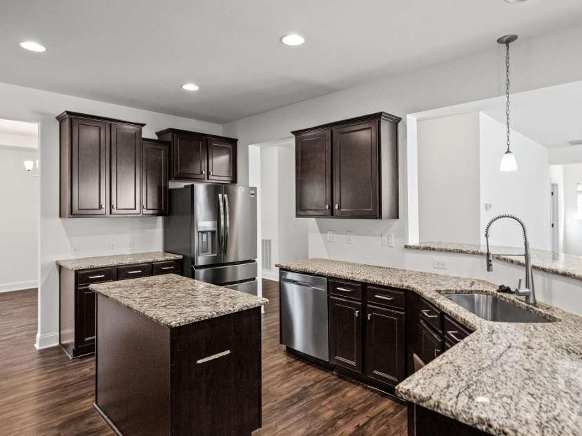 7235 Barefoot Forest Drive, Charlotte, NC 28269.  MLS# CAR4396233, YatesRealty ID 35006. 