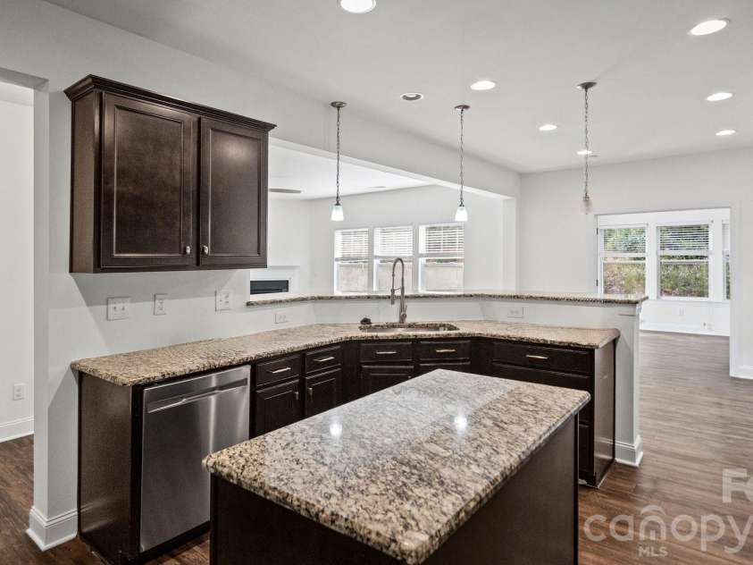 7235 Barefoot Forest Drive, Charlotte, NC 28269.  MLS# CAR4396233, YatesRealty ID 35006. 