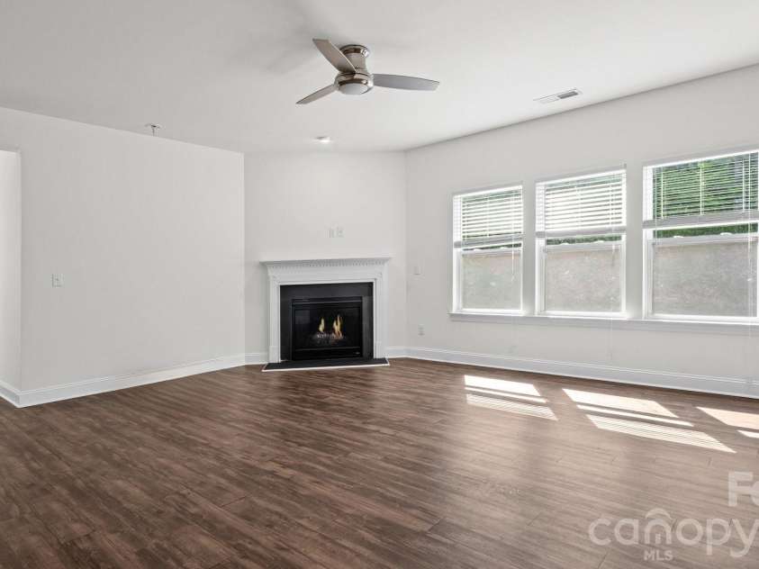 7235 Barefoot Forest Drive, Charlotte, NC 28269.  MLS# CAR4396233, YatesRealty ID 35006. 