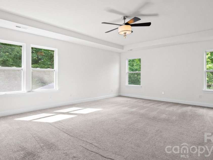 7235 Barefoot Forest Drive, Charlotte, NC 28269.  MLS# CAR4396233, YatesRealty ID 35006. 