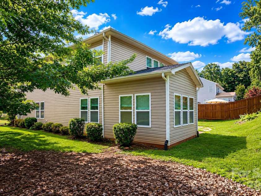 7235 Barefoot Forest Drive, Charlotte, NC 28269.  MLS# CAR4396233, YatesRealty ID 35006. 
