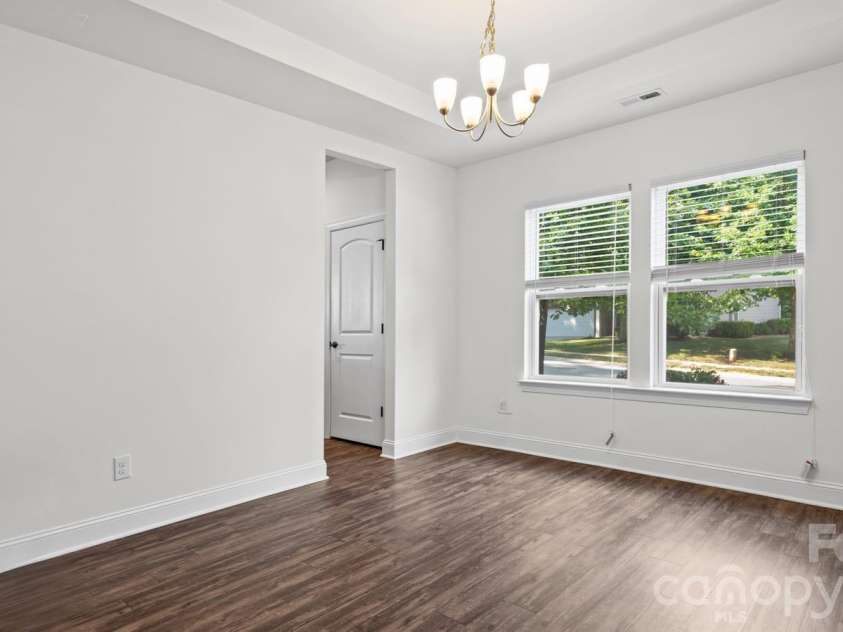 7235 Barefoot Forest Drive, Charlotte, NC 28269.  MLS# CAR4430339, YatesRealty ID 35006. 