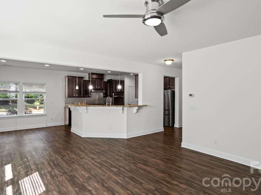 7235 Barefoot Forest Drive, Charlotte, NC 28269.  MLS# CAR4430339, YatesRealty ID 35006. 