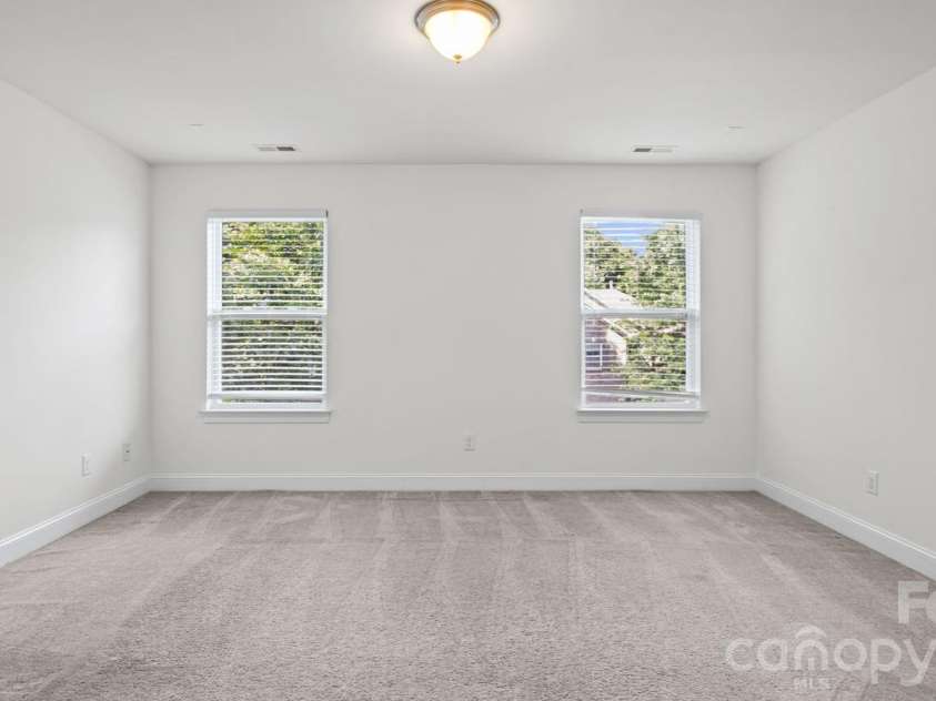 7235 Barefoot Forest Drive, Charlotte, NC 28269.  MLS# CAR4430339, YatesRealty ID 35006. 