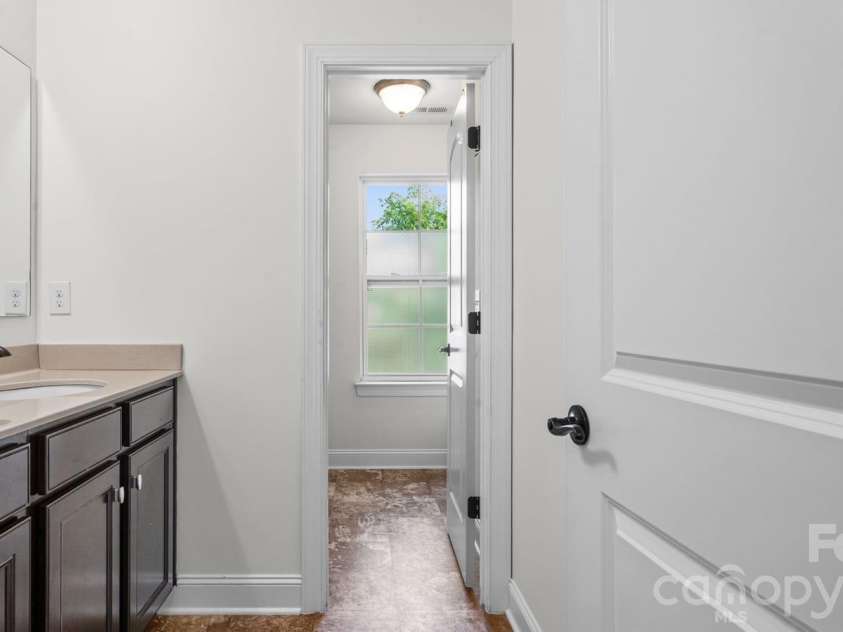 7235 Barefoot Forest Drive, Charlotte, NC 28269.  MLS# CAR4430339, YatesRealty ID 35006. 