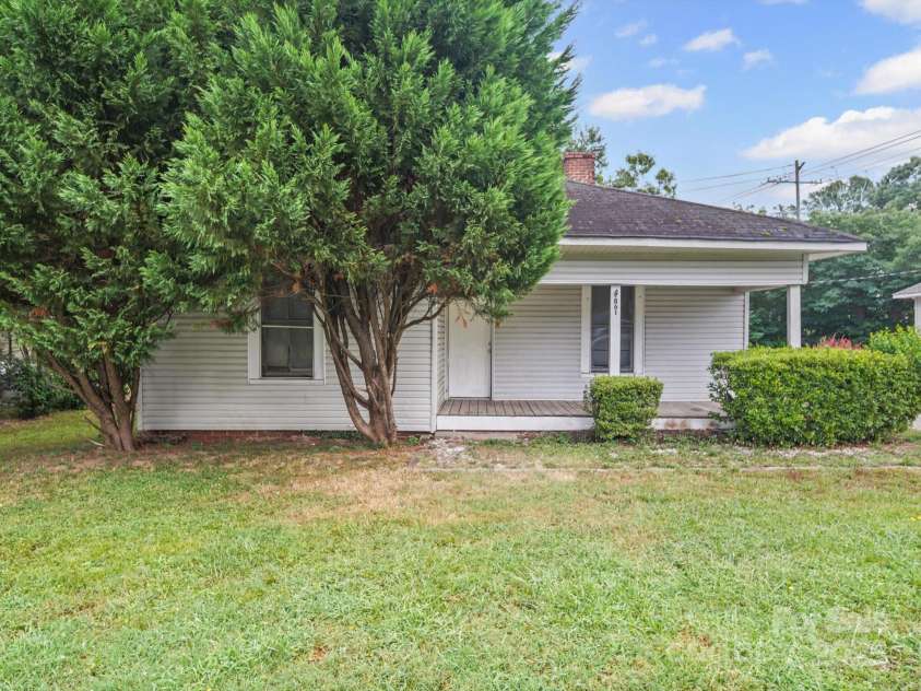 861 Old Charlotte Road, Concord, NC 28027.  MLS# CAR4272025, YatesRealty ID 35006. 