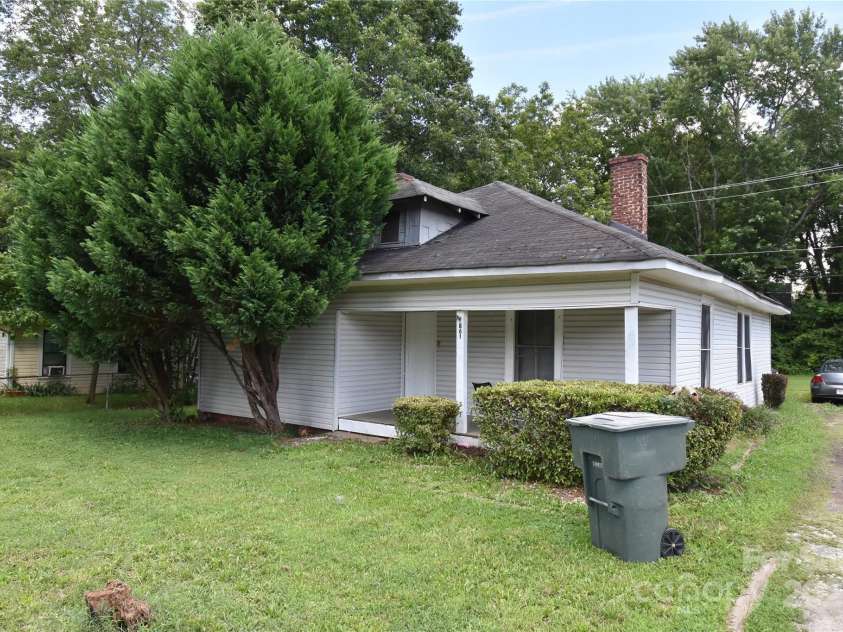 861 Old Charlotte Road, Concord, NC 28027.  MLS# CAR4272025, YatesRealty ID 35006. 