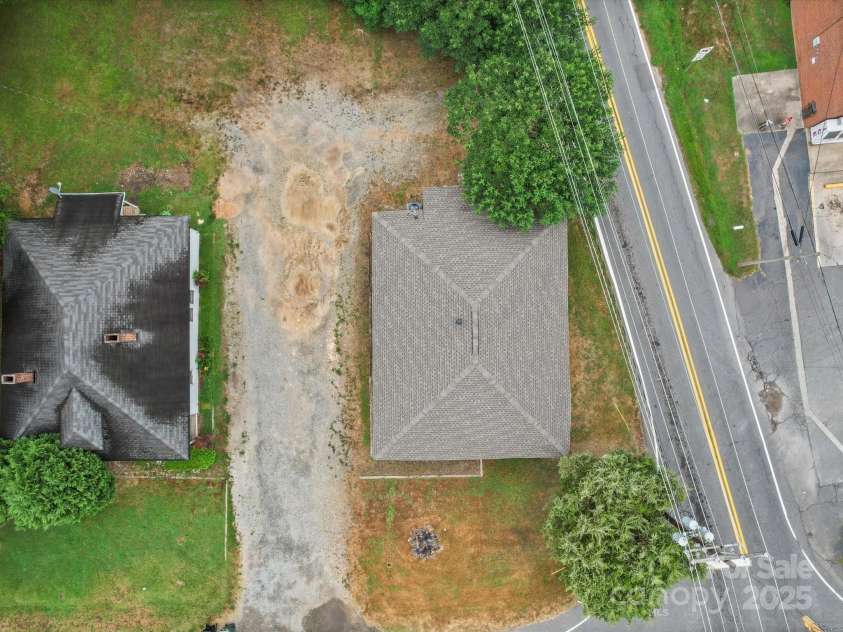 861 Old Charlotte Road, Concord, NC 28027.  MLS# CAR4272025, YatesRealty ID 35006. 861 and 863 Old Charlotte also offered as a package-*** see MLS agent remarks