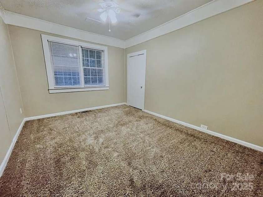 861 Old Charlotte Road, Concord, NC 28027.  MLS# CAR4272025, YatesRealty ID 35006. Previous Rental pictures-