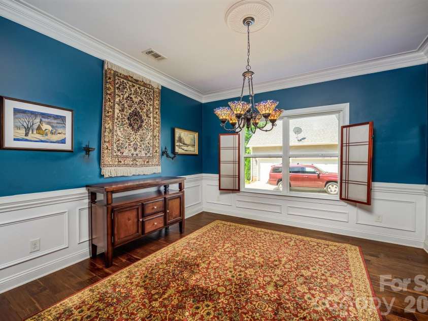 7933 Sally Clark Drive, Denver, NC 28037.  MLS# CAR4397836, YatesRealty ID 35007. Inviting Dining Room