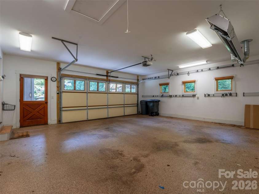 165 South Hill Drive, Brevard, NC 28712.  MLS# CAR4398285, YatesRealty ID 35008. 