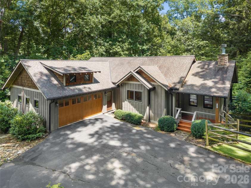 165 South Hill Drive, Brevard, NC 28712.  MLS# CAR4398285, YatesRealty ID 35008. 