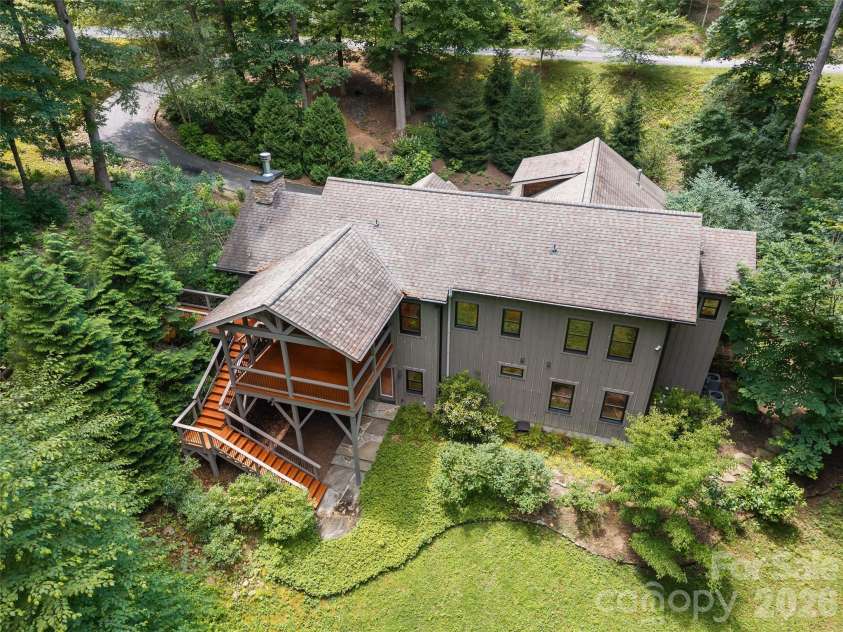 165 South Hill Drive, Brevard, NC 28712.  MLS# CAR4398285, YatesRealty ID 35008. 
