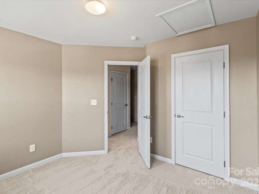 3323 Major Samuals Way, Charlotte, NC 28208.  MLS# CAR4285765, YatesRealty ID 35009. Bedroom 3