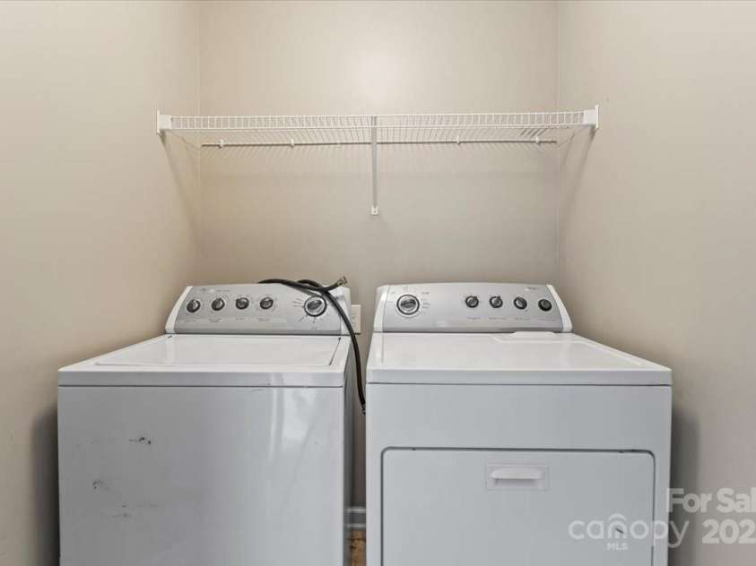3323 Major Samuals Way, Charlotte, NC 28208.  MLS# CAR4285765, YatesRealty ID 35009. Laundry upstairs