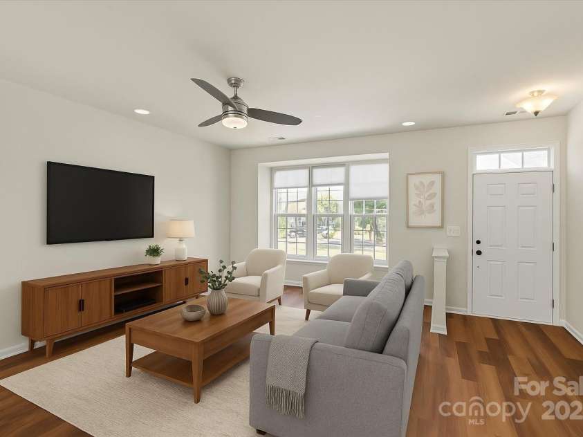 3323 Major Samuals Way, Charlotte, NC 28208.  MLS# CAR4285765, YatesRealty ID 35009. Virtually Staged